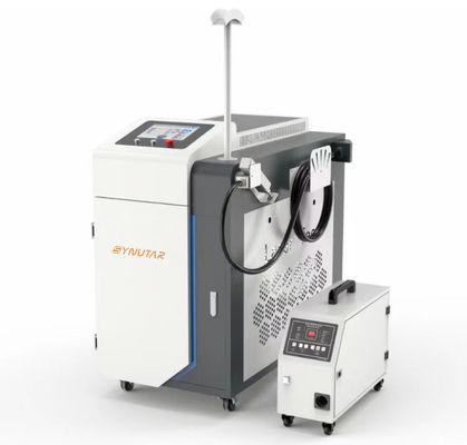 Mesin pembersih laser genggam 1064nm M2&lt;1.2 untuk penggunaan industri